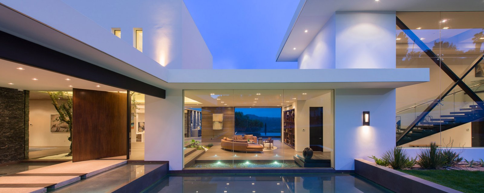 benedict-canyon-whipple-russell-architecture-residential-houses-california-usa_dezeen_2364_hero